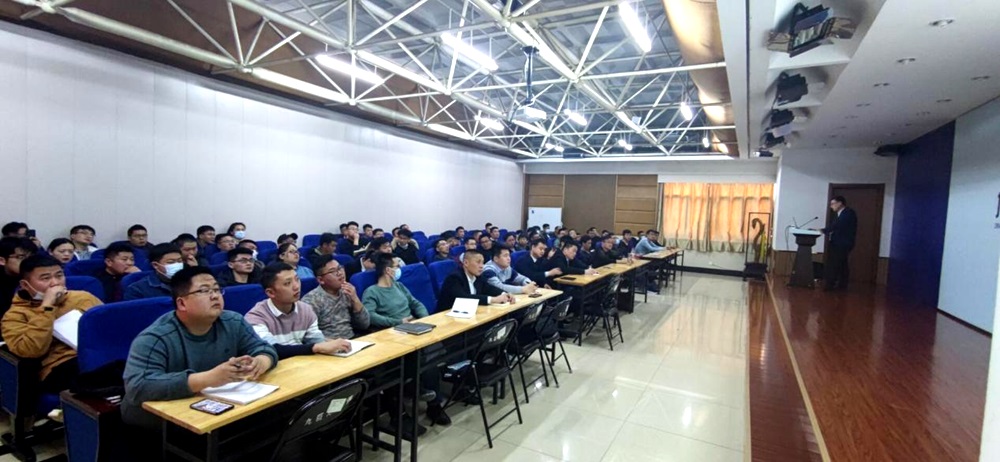 九巨龍集團(tuán)開展新員工入職培訓(xùn)活動